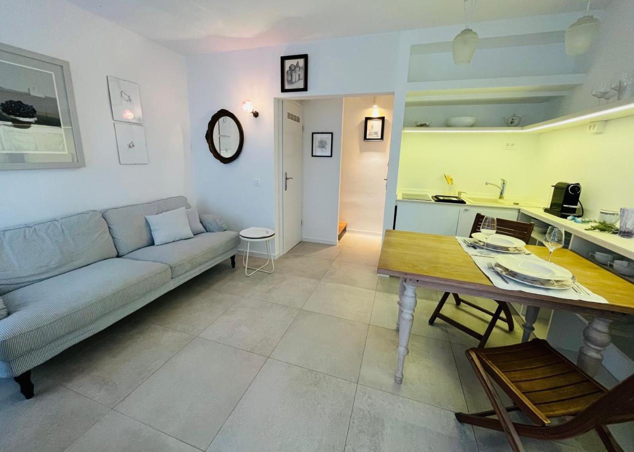 House Called Happiness Vakantiehuis Jelsa (Hvar)