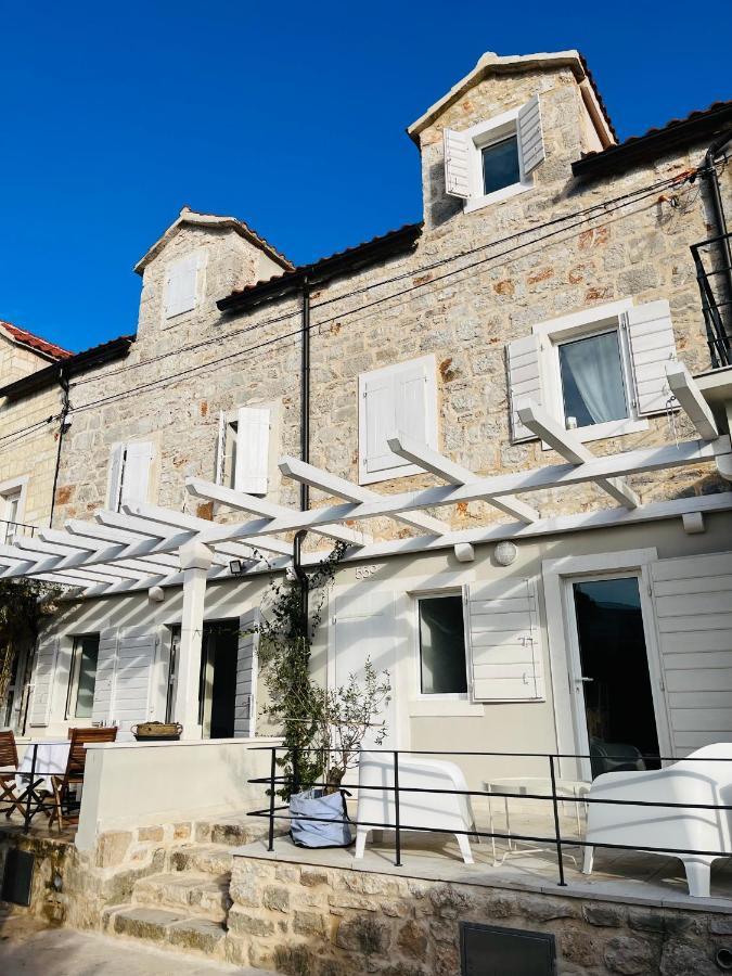 House Called Happiness Jelsa (Hvar)